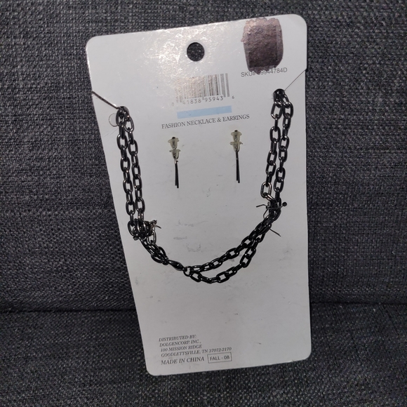 BELLAJULZ Fashion Necklace & Earrings NWT - Picture 4 of 6